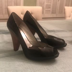 Guess Patent Leather shoes
